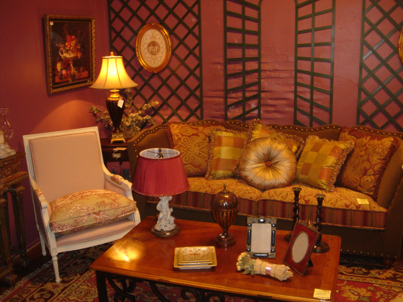 Ya estamos preparando nuestro segundo mercadillo, después del éxito que obtuvo el anterior que se organizó en Enero. Le invitamos a visitar nuestro mercadillo de muebles y articulos de decoración...
